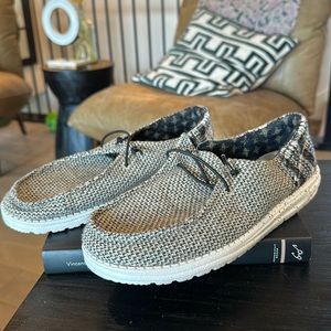 Tweed Hey Dude worn once